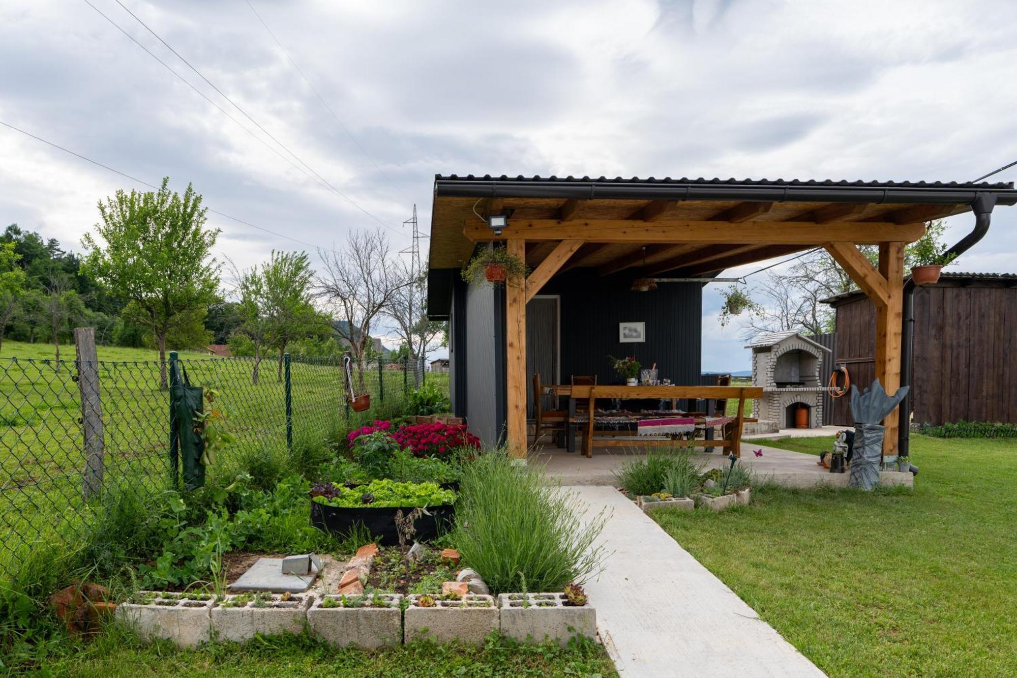 Vila Kuca Za Odmor Belina Otočac Exteriér fotografie